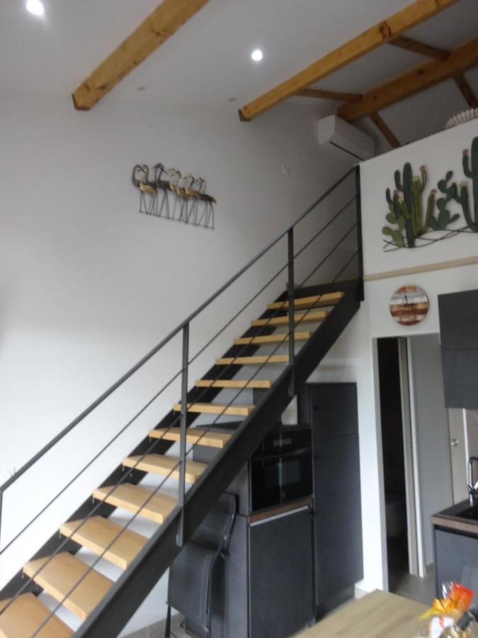 Les Cigalines Apartment *